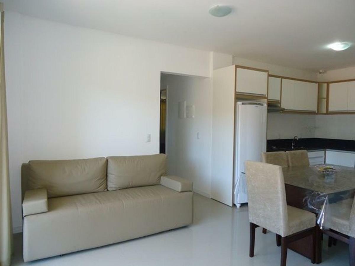 בומבינאס Res. Antonio Pinheiro. Apartamento Com 2 Dormitorios. מראה חיצוני תמונה
