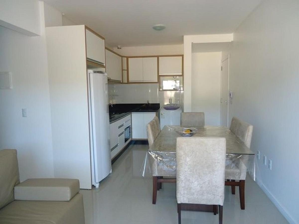 בומבינאס Res. Antonio Pinheiro. Apartamento Com 2 Dormitorios. מראה חיצוני תמונה