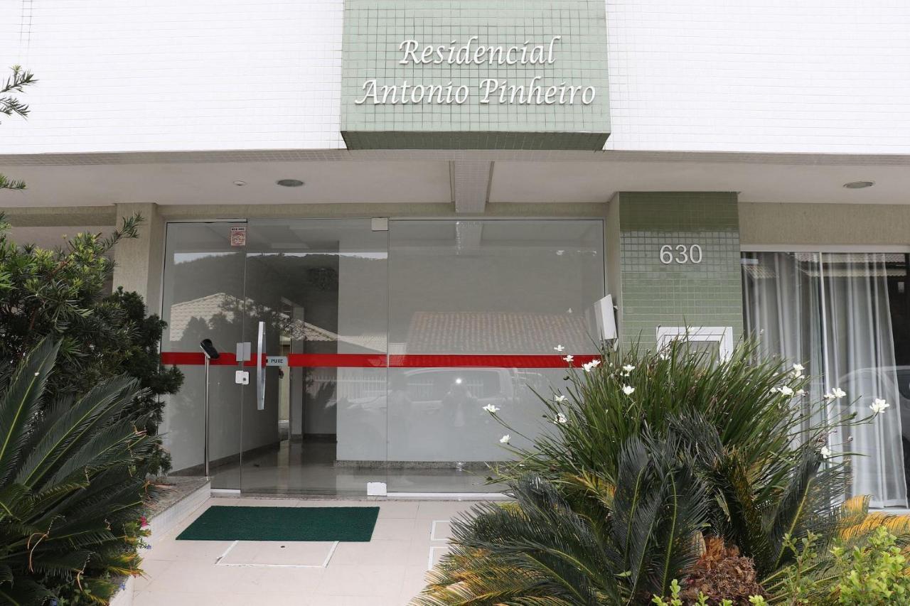 בומבינאס Res. Antonio Pinheiro. Apartamento Com 2 Dormitorios. מראה חיצוני תמונה